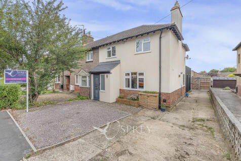 2 bedroom semi-detached house for sale