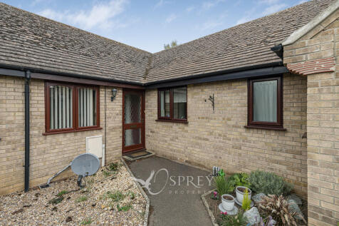 Tixover Grange, Stamford PE9 2 bed terraced bungalow for sale