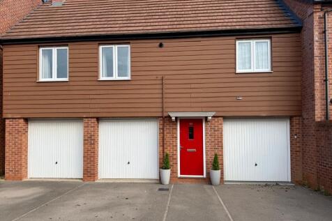Wellington Avenue, Meon Vale... 2 bed coach house for sale