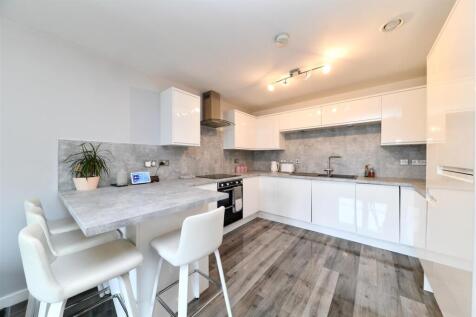 Anise Court, Admiral Drive, Stevenage 2 bed flat for sale