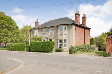 4 bedroom semi-detached house for sale