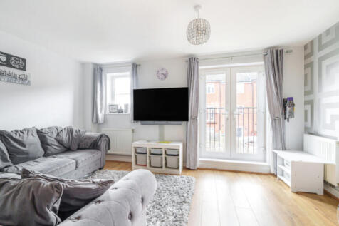 2 bedroom maisonette for sale