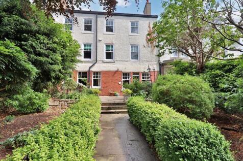 Newton House 8 bed terraced house for sale
