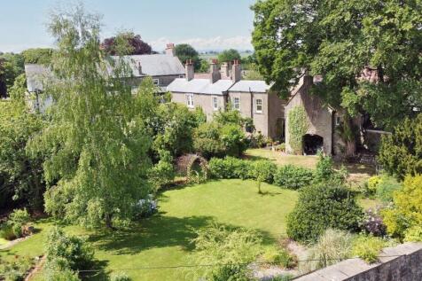 Newton House 8 bed terraced house for sale