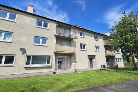 58 Bannerfield Drive, Selkirk, TD7 5BG 2 bed ground floor flat for sale