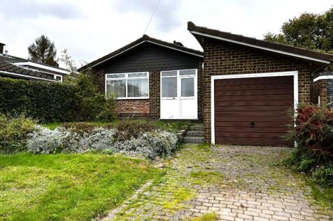 2 bedroom detached bungalow for sale