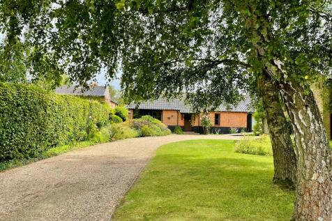 4 bedroom barn conversion for sale