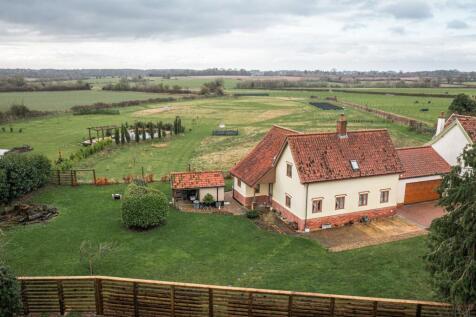 Cranworth 3 bed detached house for sale