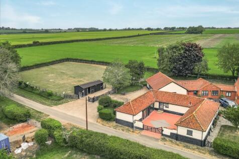 Rockland All Saints, Attleborough 2 bed barn conversion for sale