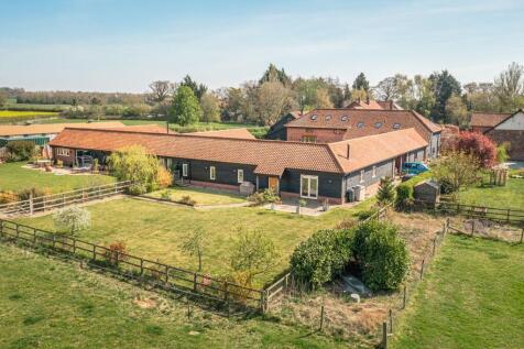 Scoulton 3 bed barn conversion for sale