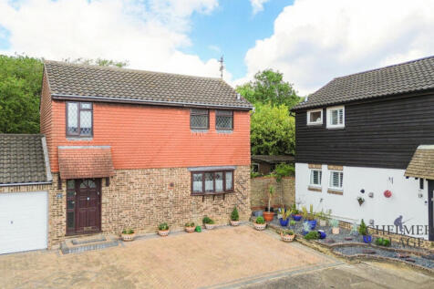 Chelmer Village Chelmsford CM2 3 bed link detached house for sale