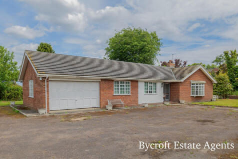 3 bedroom detached bungalow for sale