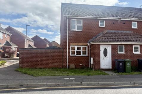 58 Boundary Road, Great Yarmouth... 3 bed semi