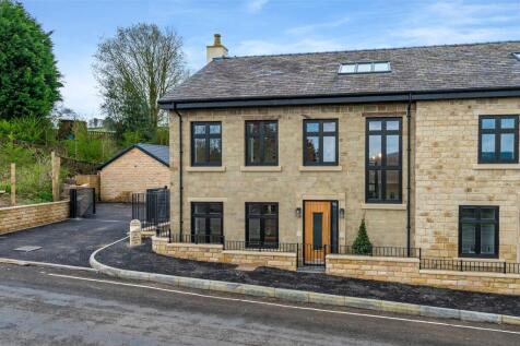 4 bedroom semi-detached house for sale