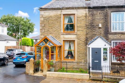 2 bedroom end of terrace house for sale