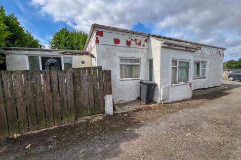 Shielfield Terrace, Tweedmouth 2 bed detached bungalow for sale