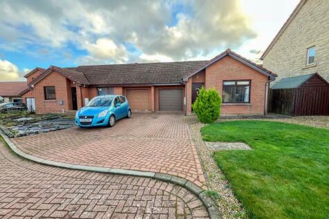 2 bedroom semi-detached bungalow for sale