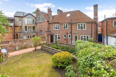 4 bedroom town house for sale