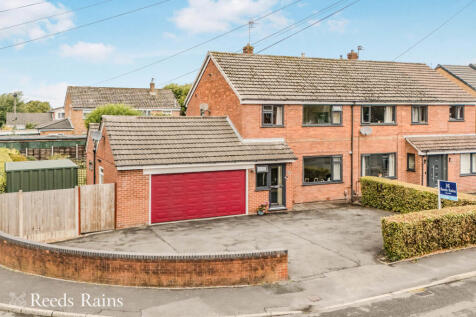 Kenilworth Road, Cheshire SK11 3 bed semi