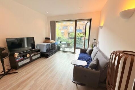 1 bedroom flat for sale