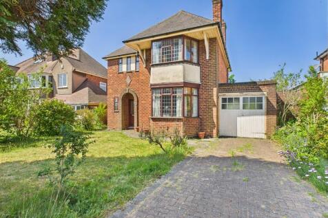 Whitehouse Common Road, Sutton... 3 bed detached house for sale