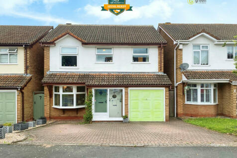 4 bedroom detached house for sale