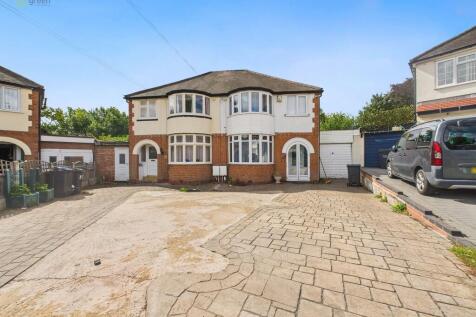 Dunvegan Road, Birmingham B24 3 bed semi