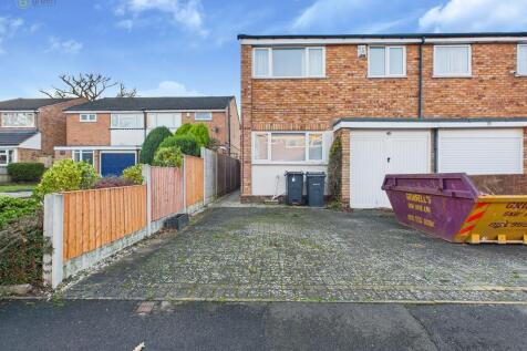 Freeman Drive, Sutton Coldfield B76 4 bed semi