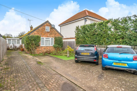 Orchard Road, Old Windsor, Windsor 2 bed bungalow for sale
