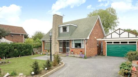 Straight Road, Old Windsor, Windsor 3 bed bungalow for sale