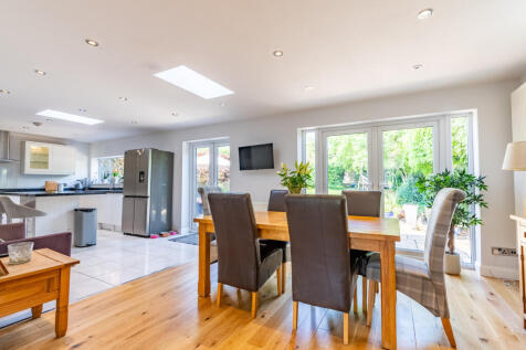 Westfields, Hertfordshire AL3 4 bed detached house for sale