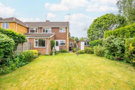 Barton Close, St Albans AL5 3 bed semi