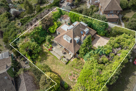 Harpenden Lane, St. Albans AL3 4 bed detached house for sale