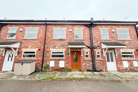 4 bedroom town house for sale