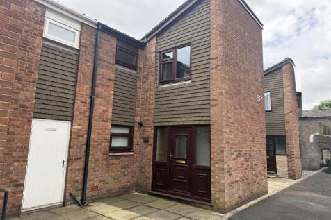 Warrington WA2 3 bed townhouse for sale