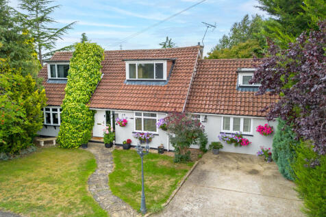 Pynchon Paddocks, Bishop's Stortford... 6 bed detached house for sale