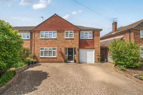 Rochford Road, Hertfordshire CM23 4 bed semi