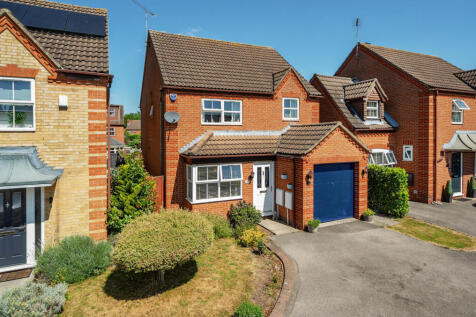 Snowdrop Close, Hertfordshire CM23 3 bed detached house for sale