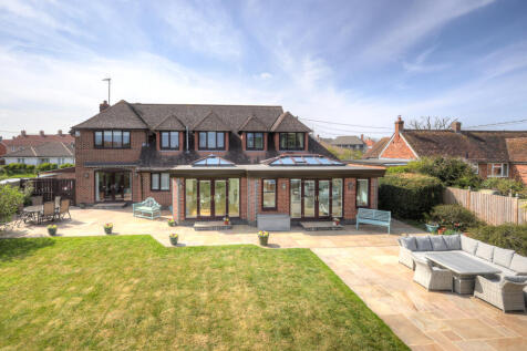 Clapton Hall Lane, Essex CM6 5 bed detached house for sale