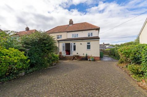 3 bedroom semi-detached house for sale
