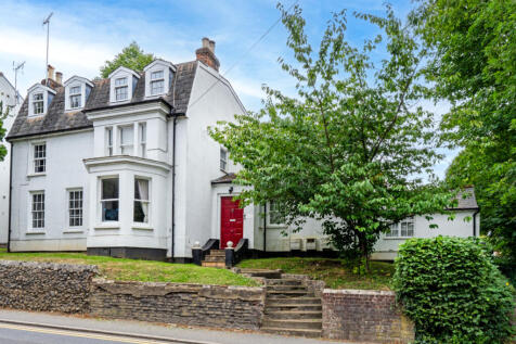 The Cedars, Stansted CM24 2 bed apartment for sale