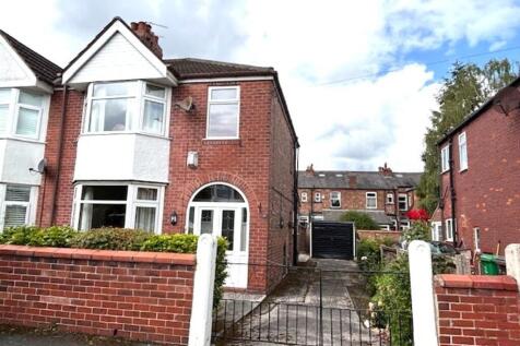 3 bedroom semi-detached house for sale
