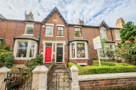 Cleveland Road, Lytham, FY8 2 bed terraced house for sale