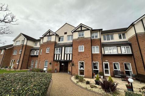 St. Clair Drive, Southport PR9 2 bed retirement property for sale