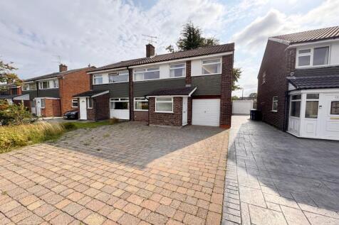 5 bedroom semi-detached house for sale