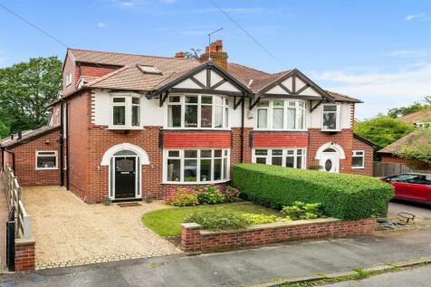 4 bedroom semi-detached house for sale