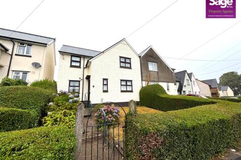 2 bedroom semi-detached house for sale