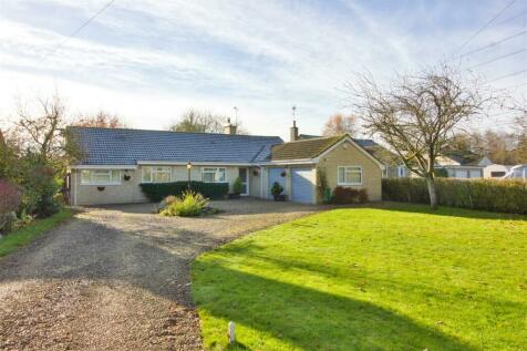 3 bedroom detached bungalow for sale