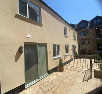High Street, Malmesbury 2 bed terraced house for sale