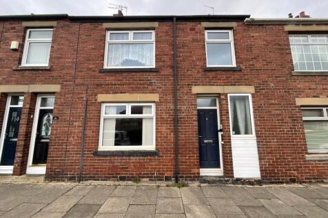 Red House Road, Hebburn, Tyne and... 4 bed terraced house for sale